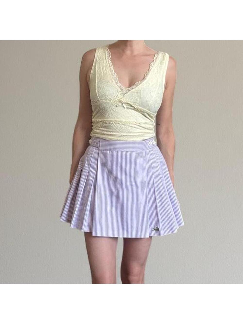 Vintage pleated tennis mini skirt from Lacoste.
